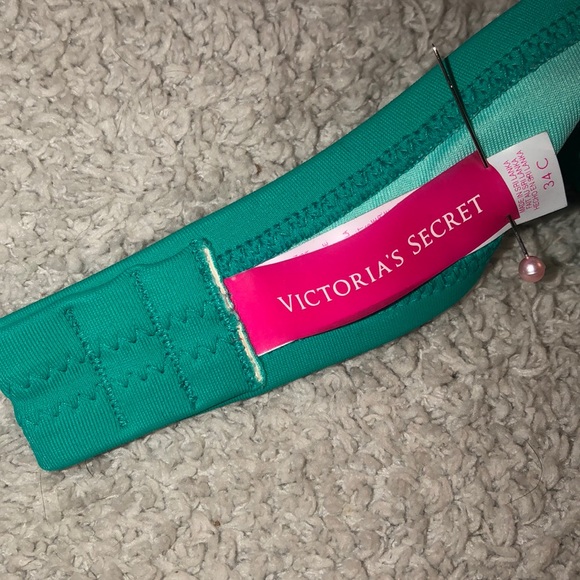 🌈 🤩HOST PIC! 🌈 ⭐️ Victoria’s Secret Bikini - Picture 3 of 7